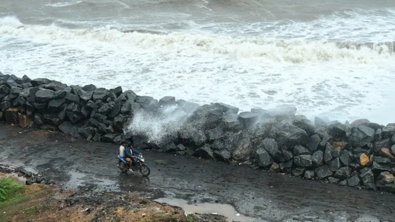 ಮೋಂತಾ ಚಂಡಮಾರುತ ಆಂಧ್ರ ಕರಾವಳಿಗೆ ಪ್ರವೇಶ