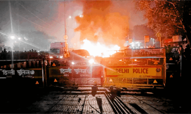 ದೆಹಲಿಯಲ್ಲಿ ಕಾರು ಬಾಂಬ್ ಸ್ಫೋಟ: 8 ಜನರ ದುಃಖದ ಸಾವು, ಭಯಾನಕ ಘಟನೆಗೆ ದೇಶದ ಆಘಾತ