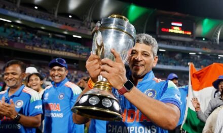 ಮಹಿಳಾ ವಿಶ್ವಕಪ್ 2025: ಗೆಲುವಿನ ಹಿಂದೆ ಕೋಚ್ ಅಮೋಲ್ ಮುಜುಂದಾರ್