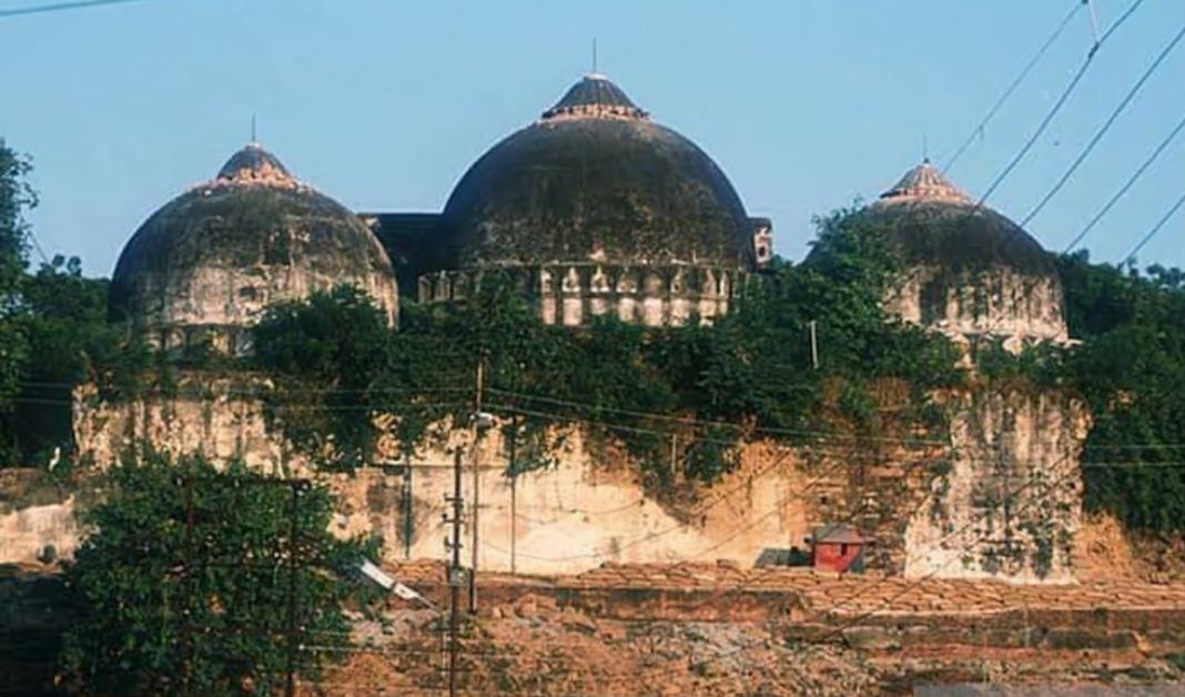 ಪಶ್ಚಿಮ ಬಂಗಾಳದಲ್ಲಿ ಬಾಬ್ರಿ ಮಸೀದಿ ನಿರ್ಮಾಣ ಘೋಷಣೆ ದೊಡ್ಡ ರಾಜಕೀಯ ವಿವಾದ