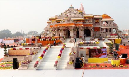 ಅಯೋಧ್ಯೆಯ ರಾಮಮಂದಿರದಲ್ಲಿ ಧರ್ಮಧ್ವಜಾರೋಹಣ – ಐತಿಹಾಸಿಕ ಕ್ಷಣಕ್ಕೆ ಸಾಕ್ಷಿಯಾದ ದೇಶ.