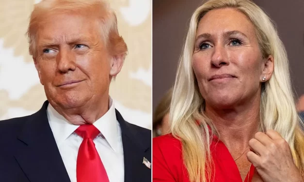 ಅಮೆರಿಕದ ಸಂಸದ ಮಾರ್ಜೋರಿ ಟೇಲರ್ ಗ್ರೀನ್ ಅವರು ಡೊನಾಲ್ಡ್ ಟ್ರಂಪ್ ಜೊತೆ ನಡೆದ ವಿವಾದದ ಬೆನ್ನಲ್ಲೇ ರಾಜೀನಾಮೆ