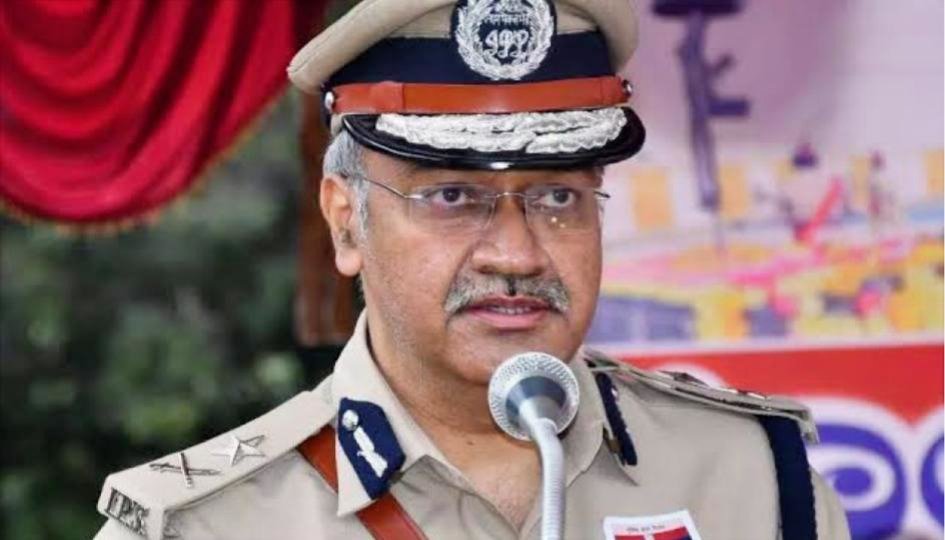 ಬೆಂಗಳೂರು — ಮಾದಕ ವಸ್ತು ಫ್ಯಾಕ್ಟರಿ ಪತ್ತೆ, ಮೂವರು ಇನ್ಸ್‌ಪೆಕ್ಟರ್‌ಗಳ ಅಮಾನತು