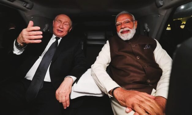 ಭಾರತ ಪ್ರವಾಸದ ವೇಳೆ ಪುಟಿನ್ ಟ್ರಂಪ್‌ಗೆ ನೇರ ಪ್ರಶ್ನೆ: “ನೀವು ತೈಲ ಖರೀದಿಸುವುದಾದರೆ ಭಾರತ ಏಕೆ ಖರೀದಿಸಬಾರದು?”