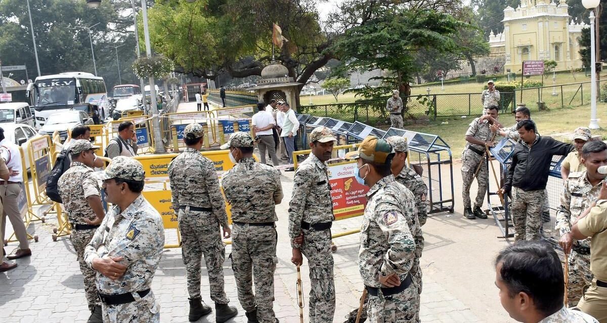 ಮೈಸೂರು ಬ್ಲಾಸ್ಟ್: ಅರಮನೆ ಬಳಿ ಭದ್ರತಾ ಲೋಪ? ಸಲೀಂ ರೂಮ್‌ನಲ್ಲಿ ತಲಾಶಿ