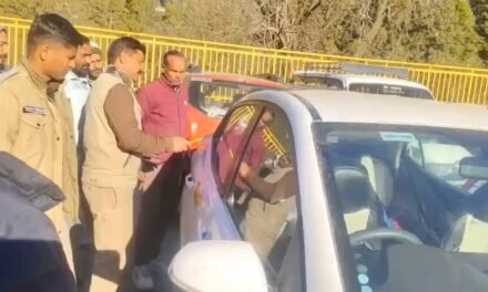 ಉತ್ತರಾಖಂಡದ ನೈನಿತಾಲ್ ನಲ್ಲಿ ಕಾರಿನಲ್ಲಿ ಮಲಗಿದ್ದ ಕಾರು ಚಾಲಕ ಅಲ್ಲಿಯೇ ಪ್ರಾಣ ಬಿಟ್ಟಿರುವ ದಾರುಣ ಘಟನೆ