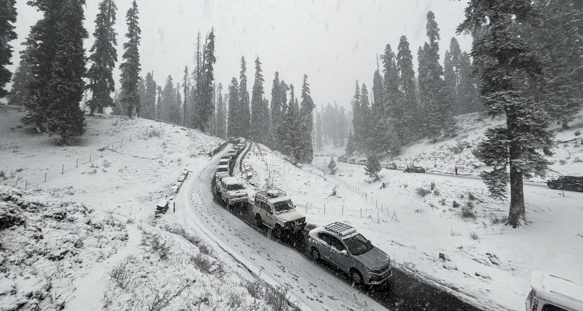 ಕಾಶ್ಮೀರದಲ್ಲಿ ತೀವ್ರ ಚಳಿ – ಗುಲ್ಮಾರ್ಗ್‌ನಲ್ಲಿ ದಾಖಲೆ