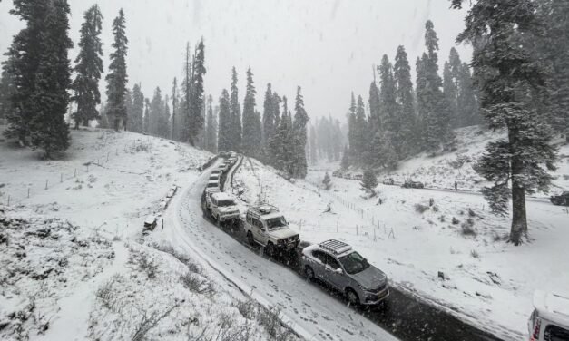 ಕಾಶ್ಮೀರದಲ್ಲಿ ತೀವ್ರ ಚಳಿ – ಗುಲ್ಮಾರ್ಗ್‌ನಲ್ಲಿ ದಾಖಲೆ