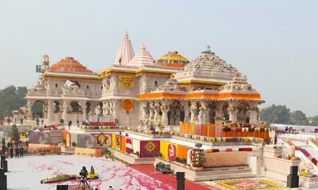 ಮಂದಿರ ಆವರಣದಲ್ಲಿ ನಮಾಜ್ ಮಾಡಲು ಪ್ರಯತ್ನಿಸಿದ ಮೂವರು ವಶಕ್ಕೆ